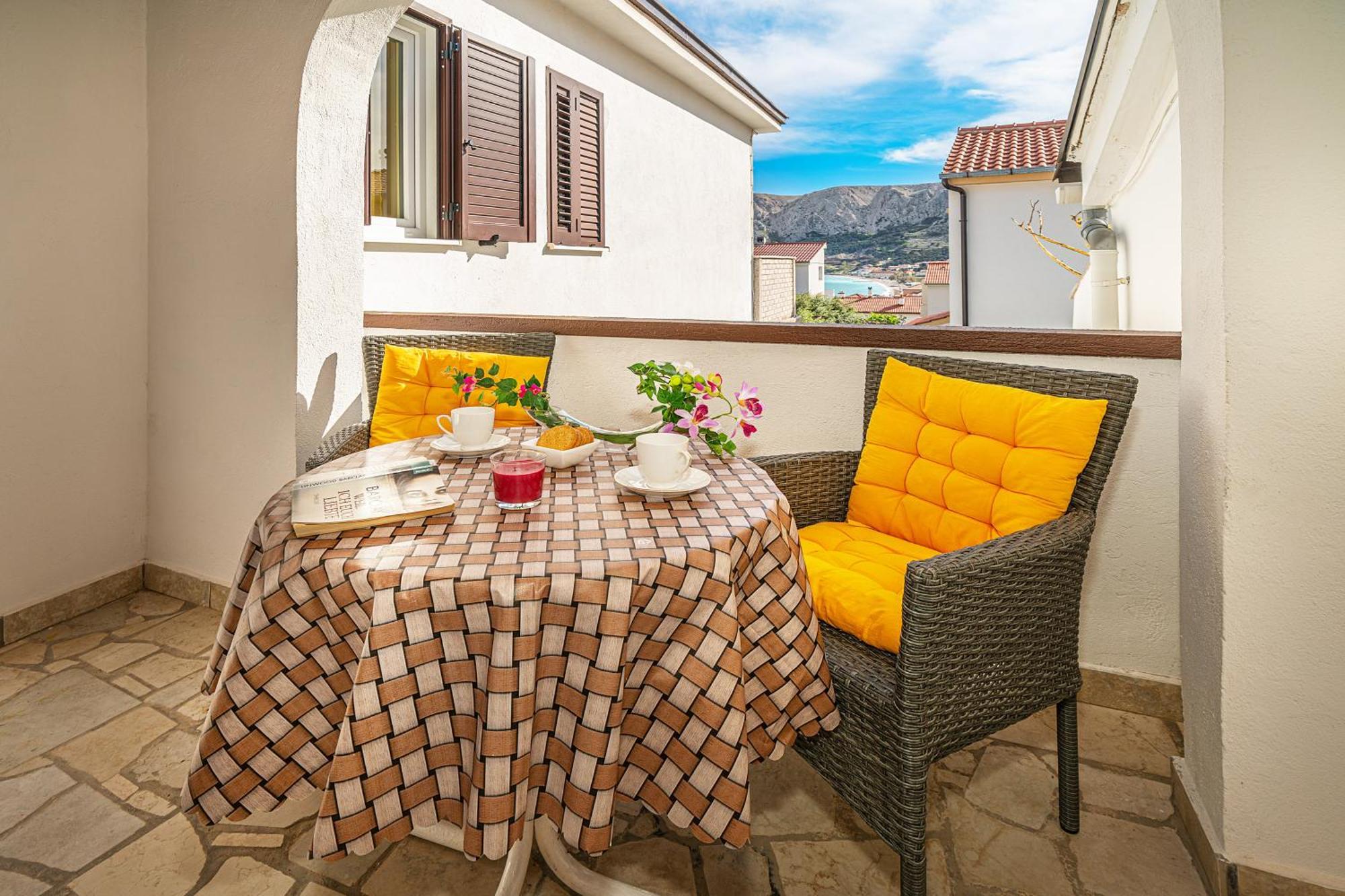 Apartments Sucur With Terrace Baška Buitenkant foto