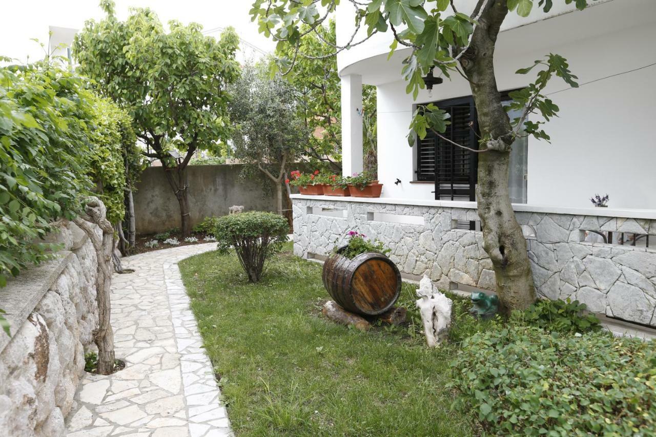 Apartments Sucur With Terrace Baška Buitenkant foto